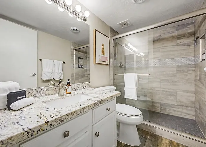Camelback 352 Resort-style Near Old Town Scottsdale